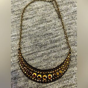 Vintage style necklace with the golden stones